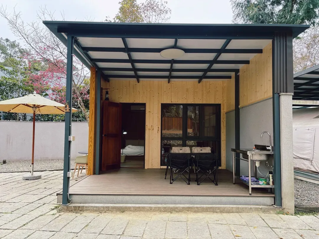 Moye Caravan