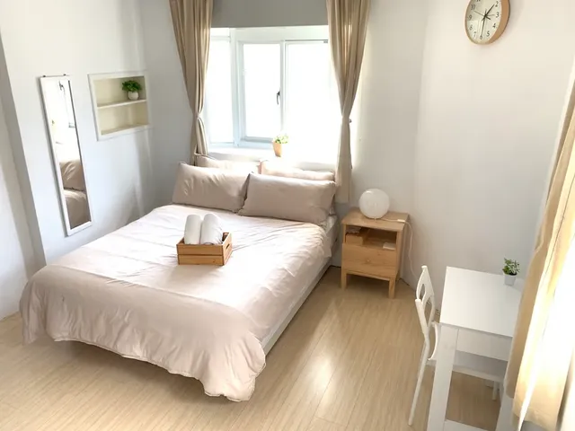 Traveller Apartment-minimalism suite-4