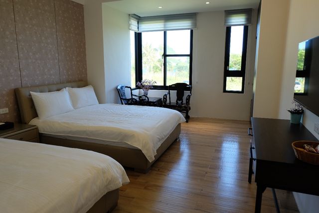 Moonlit Seaview Homestay-Classical Spacious Quadruple Suite-1