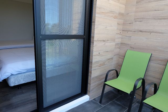 Moonlit Seaview Homestay-Warm and Elegant Quadruple Suite-4
