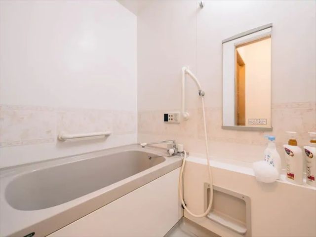 Direct to Shinsaibashi, Umeda, USJ / 800m to Kyobashi Station / Wi-Fi / Max 8-Max 8pax : 4 double-sized bunk beds-9