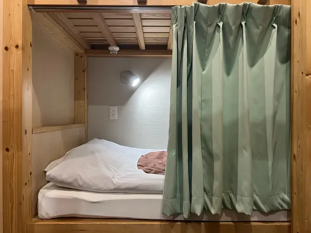 素居旅館-上下鋪四人間 共用衛浴-4