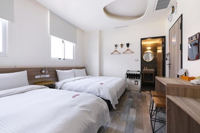 MINI HOTELS  -  台中火車站館-大大四人房-1