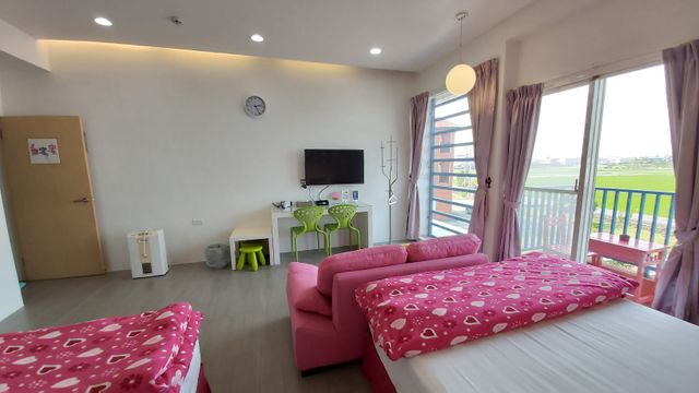 Super affordable B&B Style Pavilion-Sweet Four Room-4