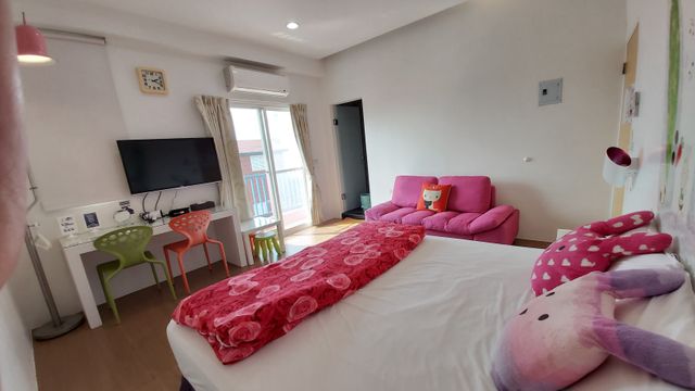 Super affordable B&B Style Pavilion-Peek cat double room-10