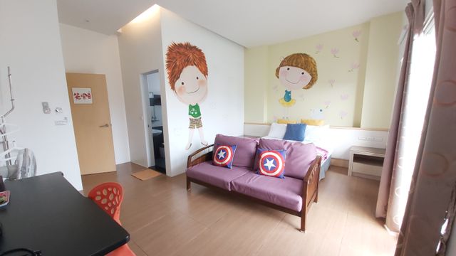 Super affordable B&B Style Pavilion-Laughing double room-1