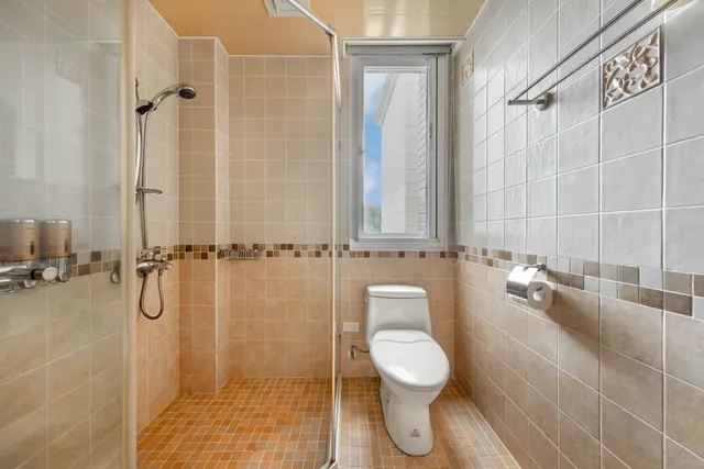 Southern France-Deluxe Double Room with Balcony and Sea View_203.303-9