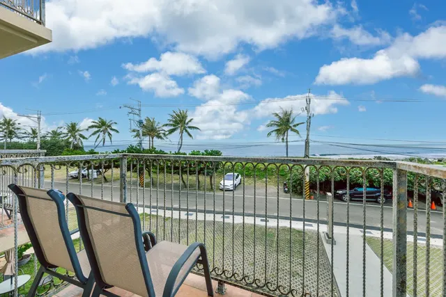 Southern France-Deluxe Double Room with Balcony and Sea View_203.303-15