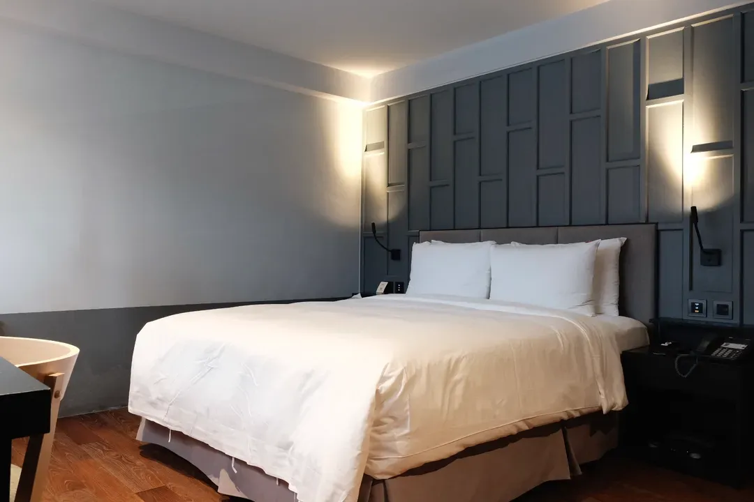 RedDot Hotel