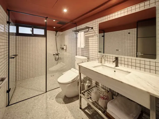 레드닷 호텔 (RedDot Hotel)-SUPERIOR TWIN ROOM - Breakfast Included-4