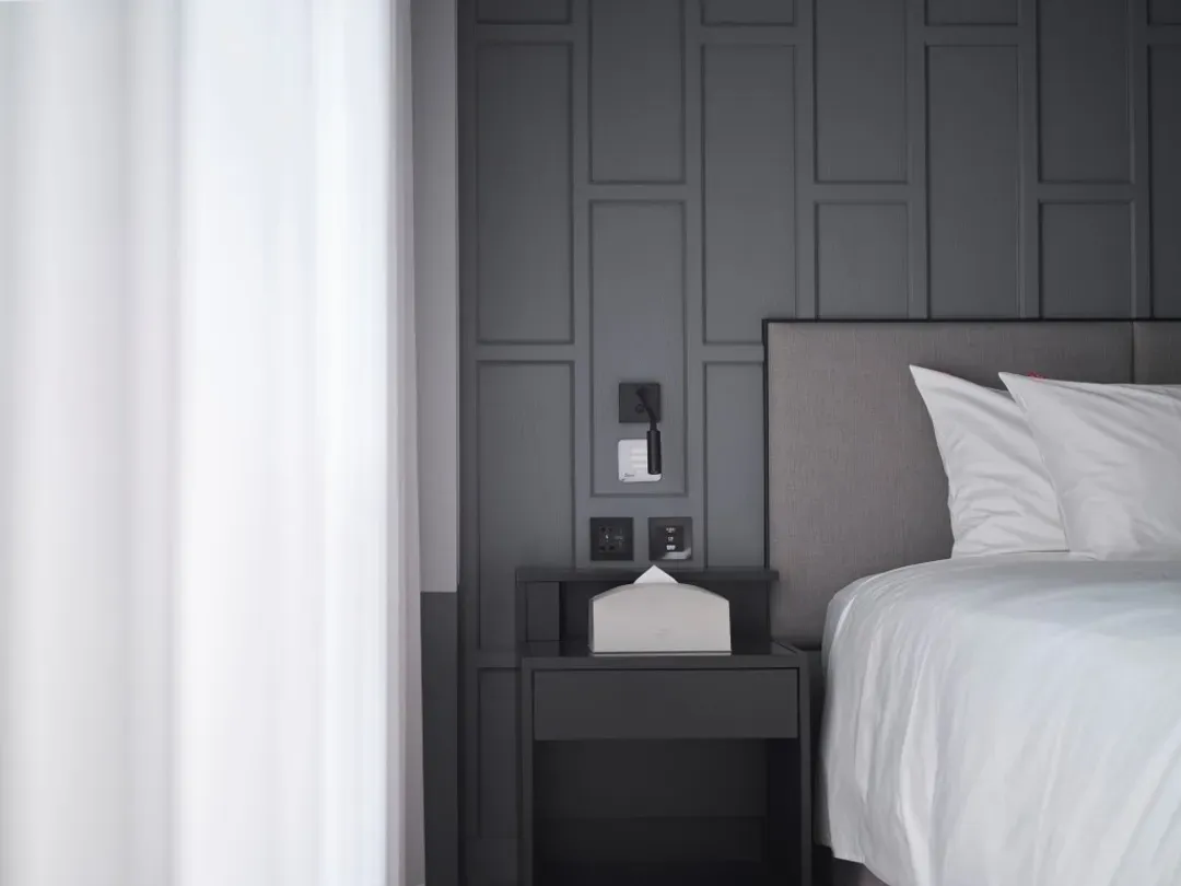 RedDot Hotel