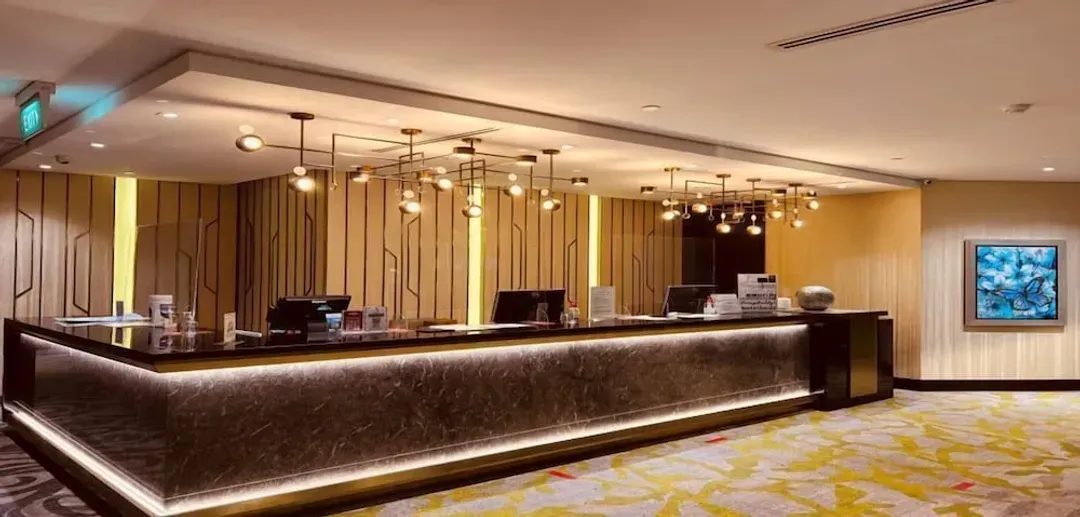 新加坡大使转机 T3 酒廊饭店