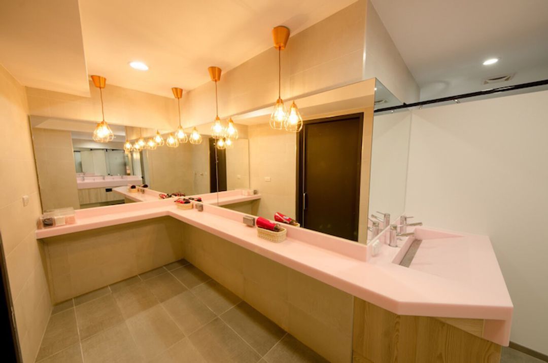 루샤 호스텔  (Loosha Hostel)