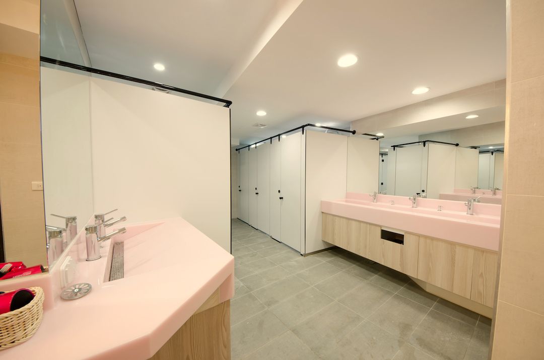 루샤 호스텔  (Loosha Hostel)