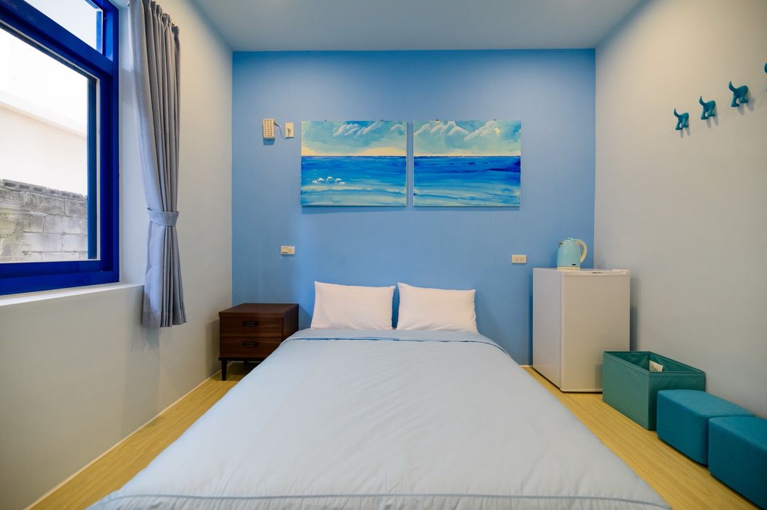 Summer Sea Hostel