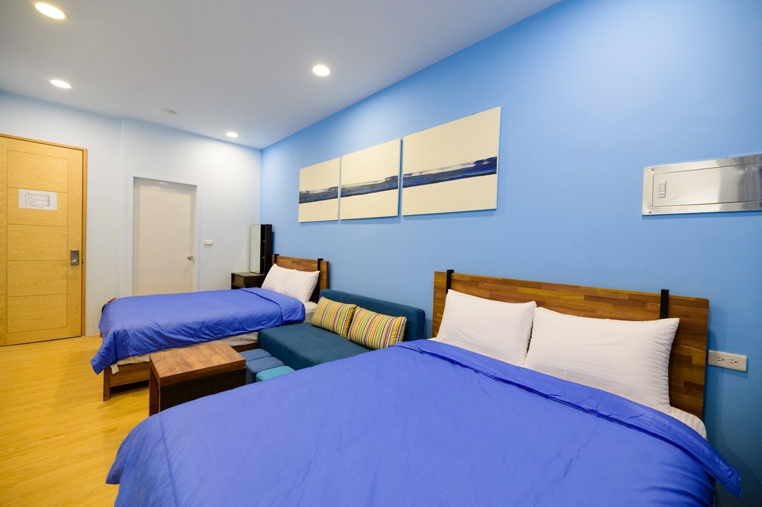 Summer Sea Hostel