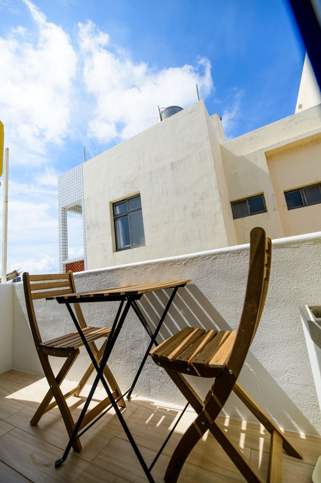 Summer Sea Hostel