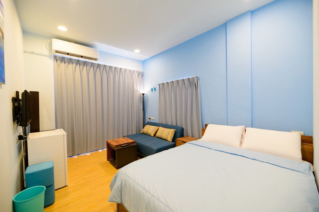 Summer Sea Hostel
