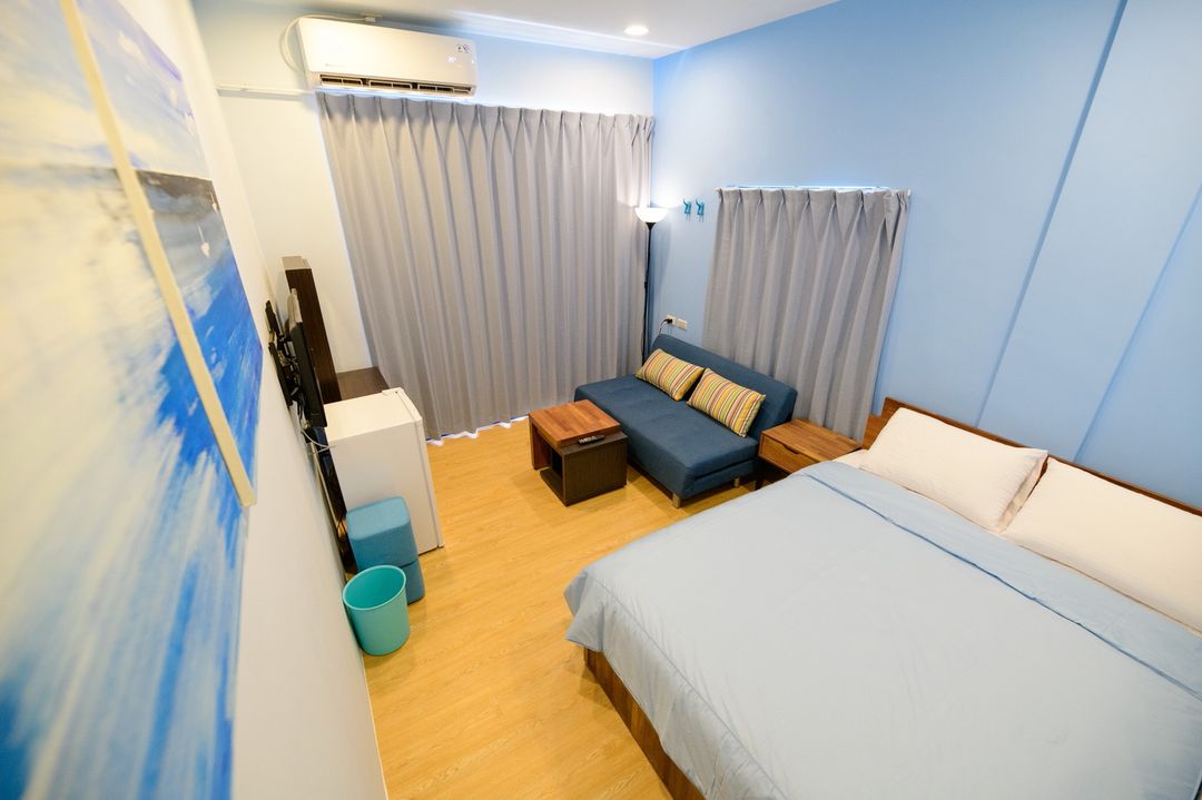 Summer Sea Hostel