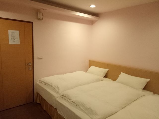 寶雅商務旅店｜近東大門夜市-三人房(三單床)-3