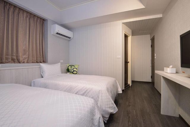 칭 쉬 호텔  (Ching She Hotel)-Metro triple room-2