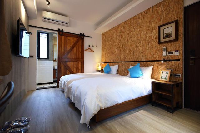 Mi Dou Li Life Hostel-Twin Room with Mountain View-1