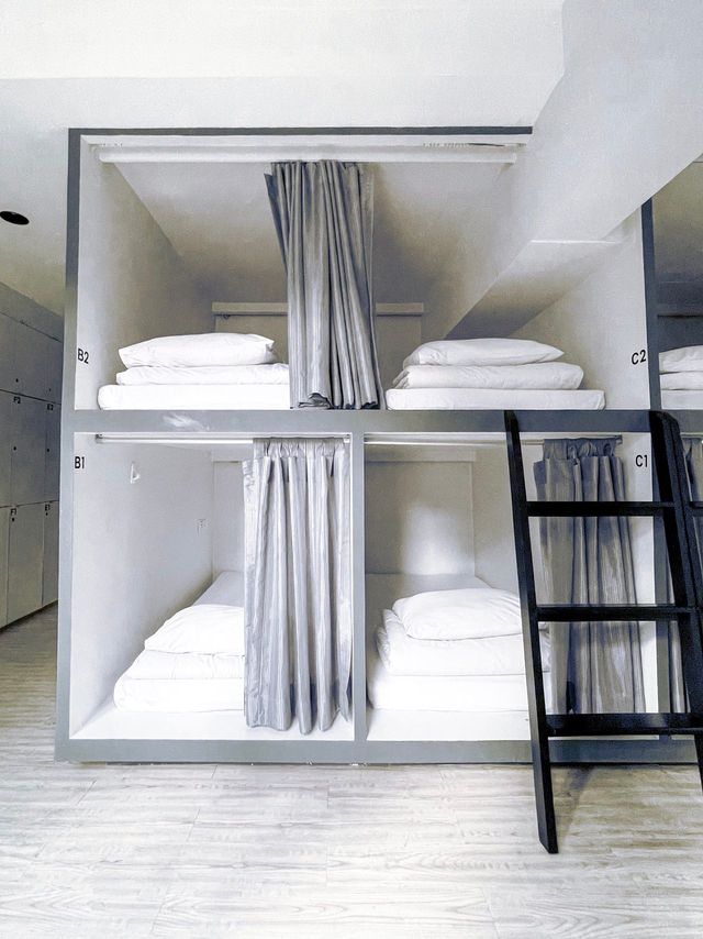 3HOWw Hostel Sukhumvit21-mixed capsule room-1