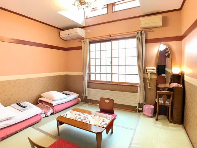 Pension Puppy Tail|函館站步行5分鐘/免費停車位-Japanese-Style Room with Private Bathroom - Non-Smoking-14