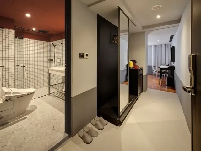 레드닷 호텔 (RedDot Hotel)-SUPERIOR DOUBLE ROOM-Room Only-4