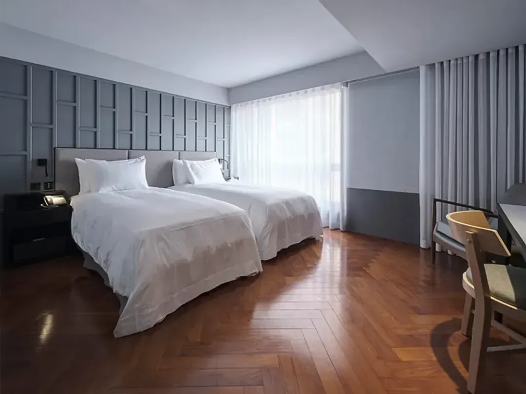 RedDot Hotel