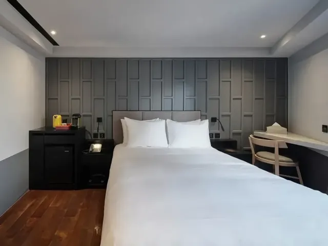 레드닷 호텔 (RedDot Hotel)-CLASSIC DOUBLE ROOM-Room Only-4