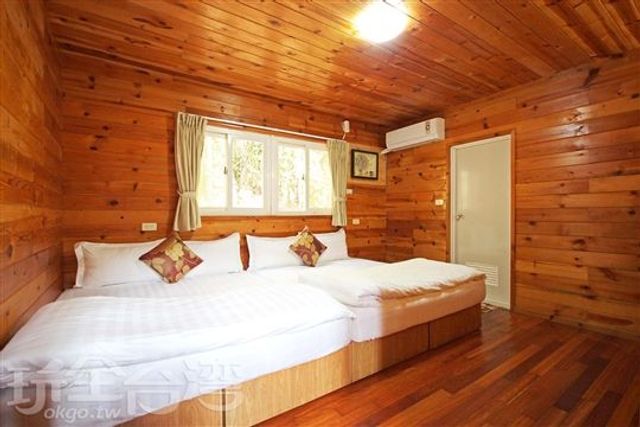 더믈 레이크 비앤비 (Double Lake B&B)-Shuanghu 12 people packaged wooden house-6