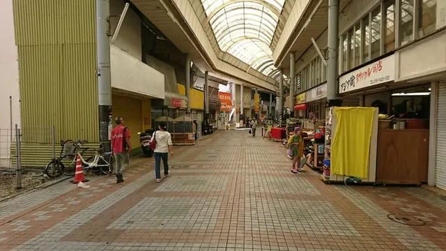 入口付近
