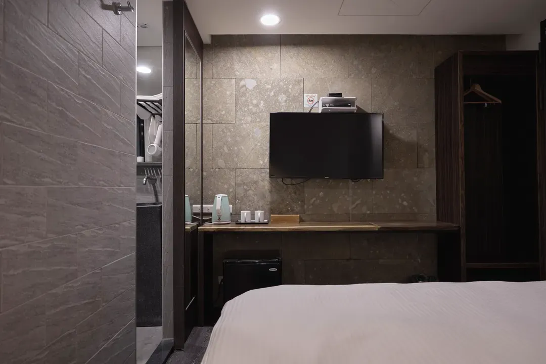 ZZZ HOTEL
