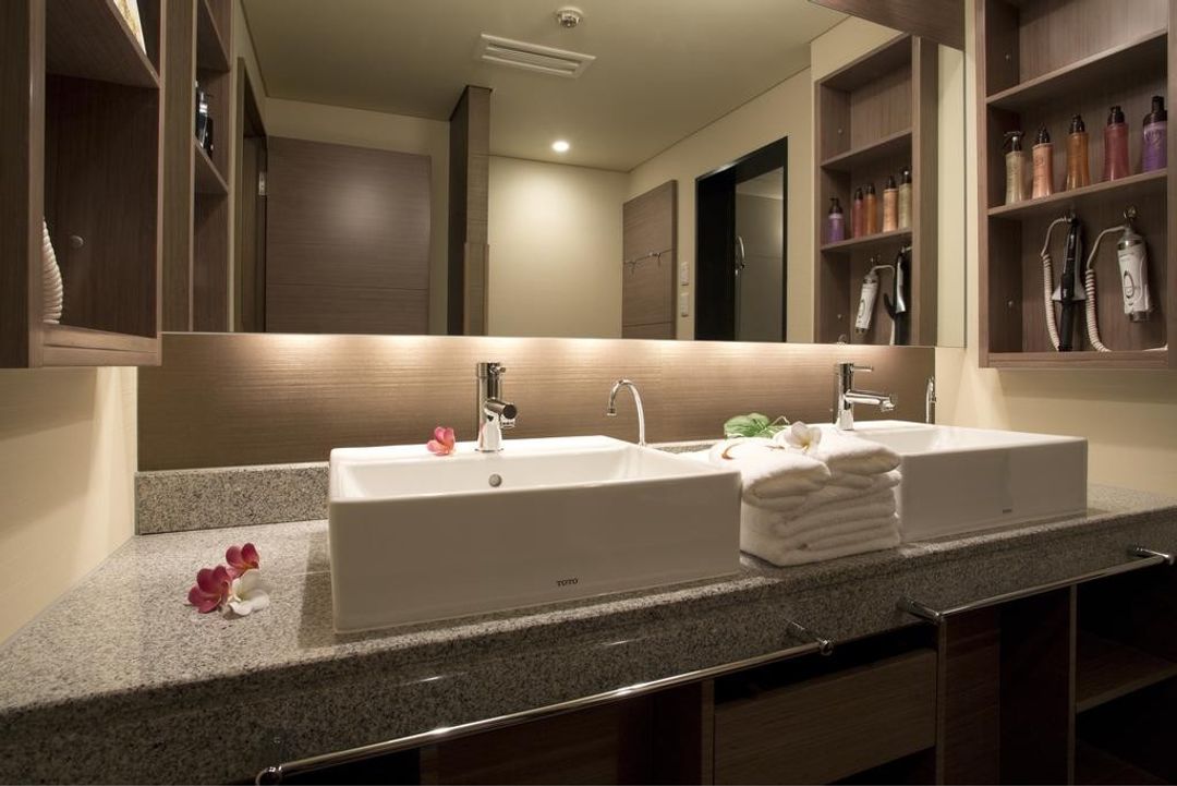 호텔 앤드 스파 로터스 모던 (Hotel and Spa Lotus Modern) (adult only)