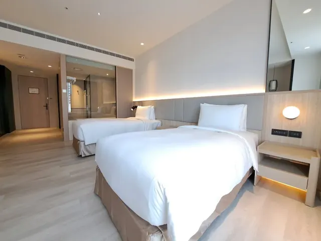 烏日璞旅-豪華雙人房-兩小床-1