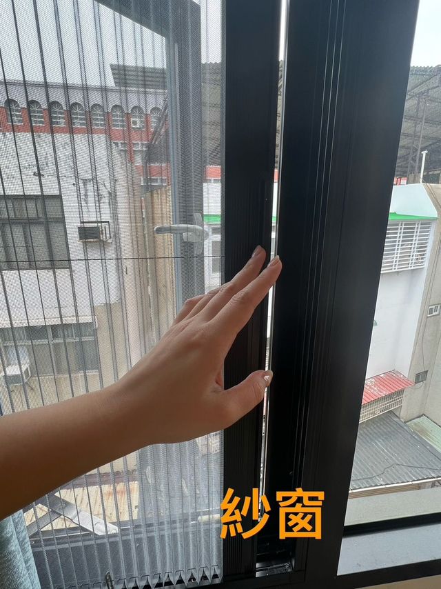 愛樂-黑貓館｜緊鄰大東夜市-401海底世界2~4人套房(可加床)(自助入住，請一定要加賴以取得入住步驟）-9