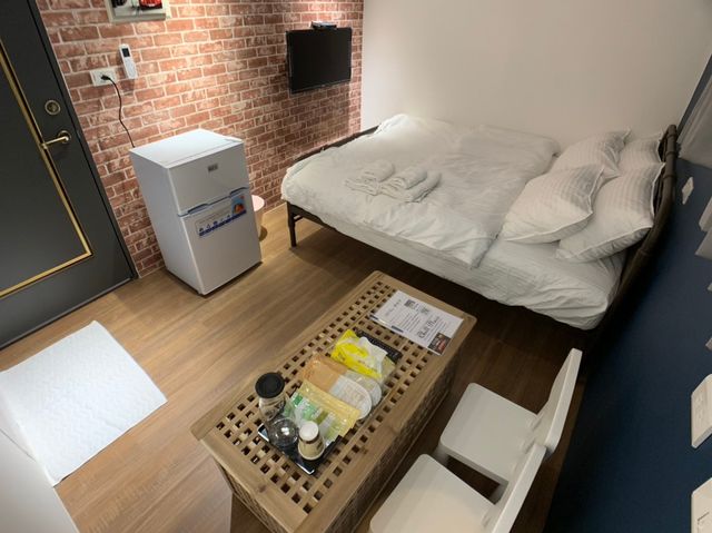 Chill_Place-Chill British Industrial Double Room-3