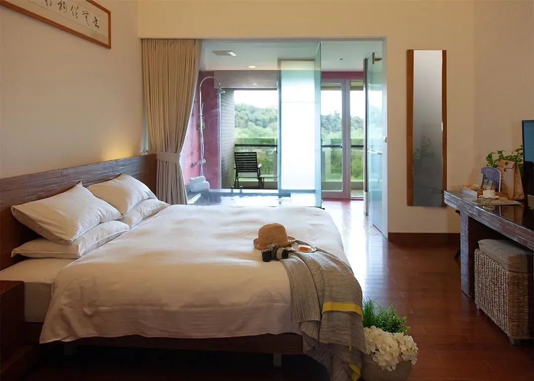 Luminous Hot Spring Resort & SPA