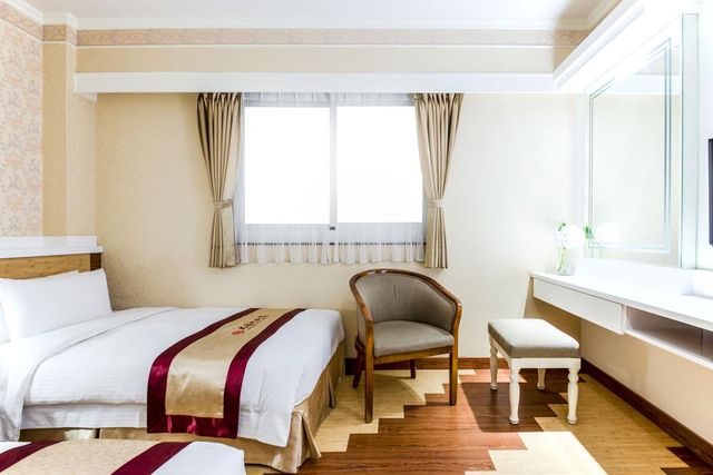 에버 럭 호텔 (Ever Luck Hotel)-Elegant triple room. No living room-3