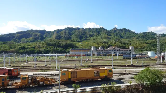 鐵道小屋民宿-小木屋四人房-9