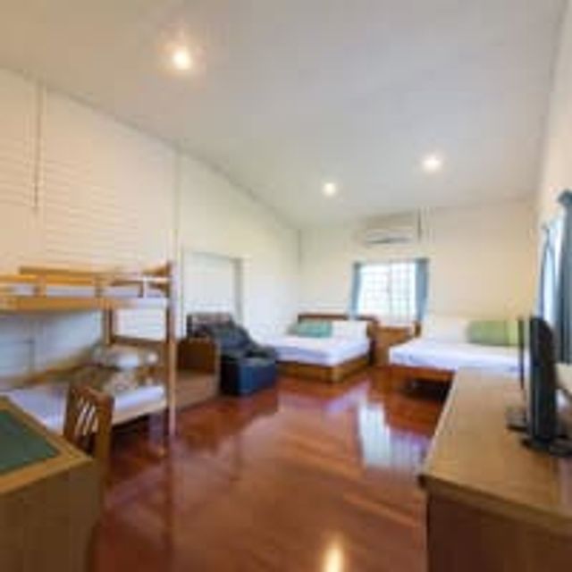 Chihpen tap Bed and Breakfast-Six-person elegant suite-1