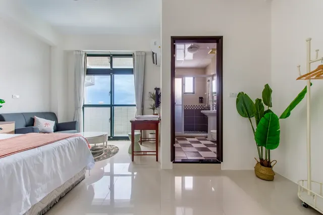 Sakura B&B-Deluxe Double Room with Balcony-8