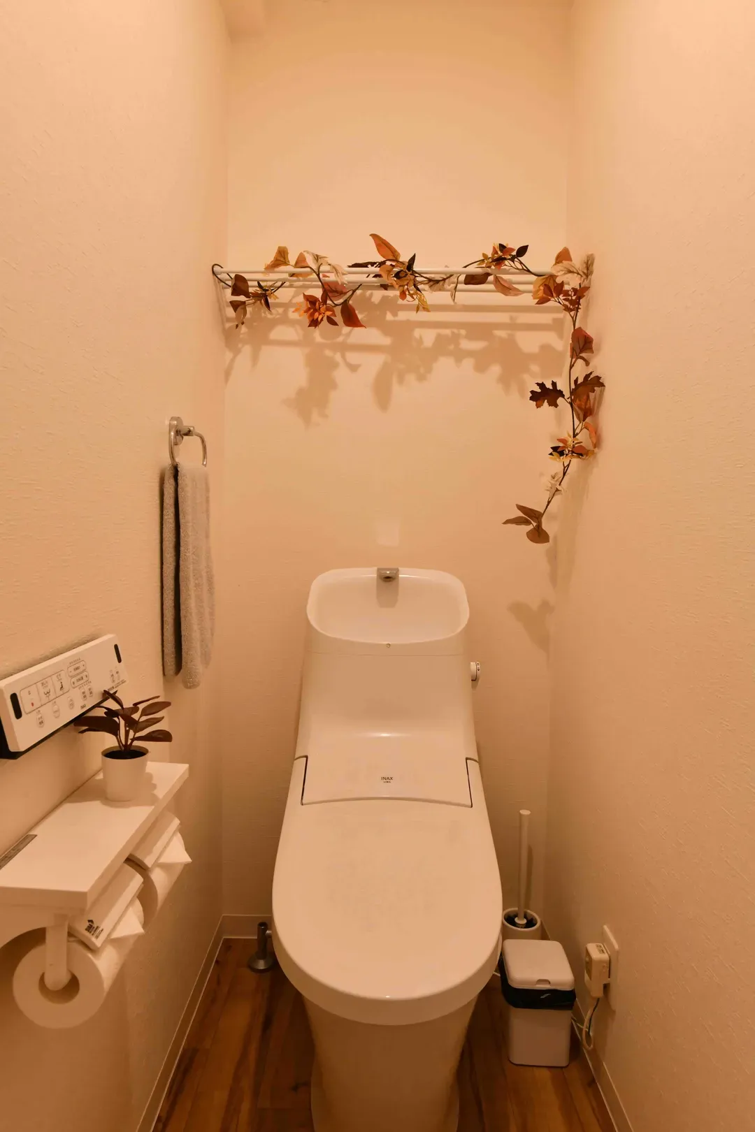 Cozy Apartment in Osaka’s Vibrant Naniwa District, 6-min walk from Sta., 1-4ppl, 40-in TV with Netflix