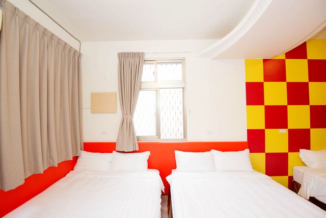 Happy Homestay-Colorful five-person room-1