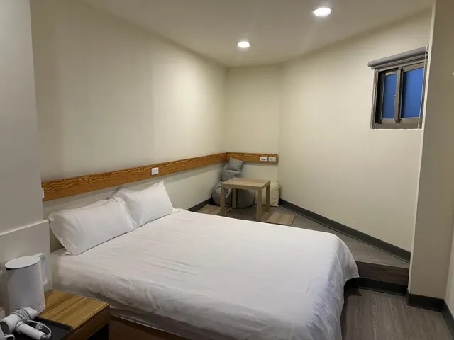 慢且洄瀾文旅飯店｜花蓮市中心美食吃不停｜香榭大道上-日式雙人房 - 無停車位-3