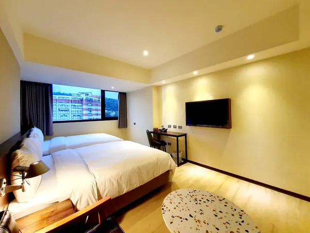 Just Live Inn -New Dahua-Standard Quadruple Room-5