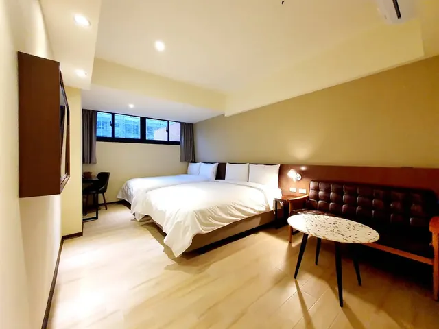 Just Live Inn -New Dahua-Standard Quadruple Room-1