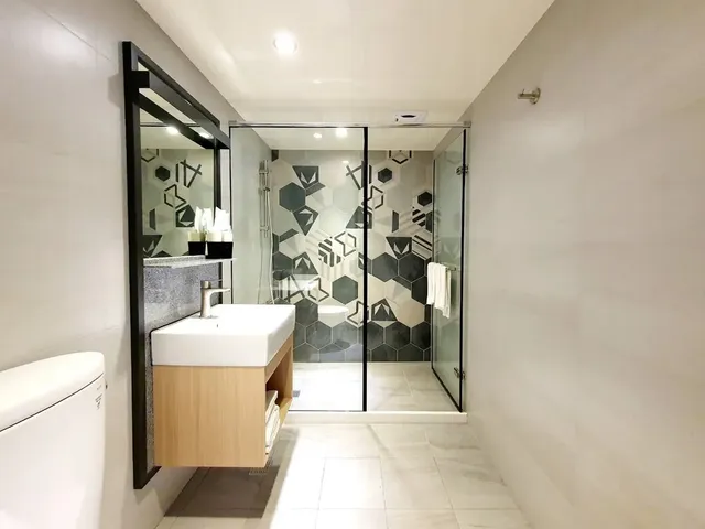 Just Live Inn -New Dahua-Deluxe Quadruple Room-4