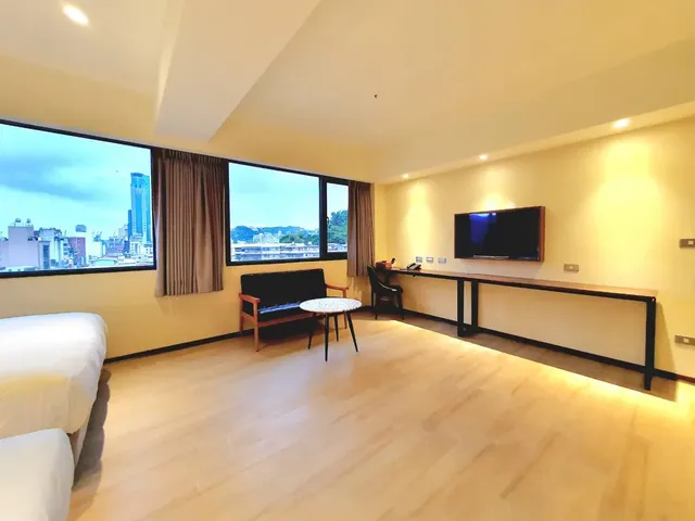 Just Live Inn -New Dahua-Deluxe Quadruple Room-3